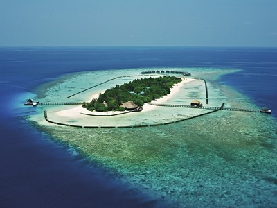 Komandoo Island Resort